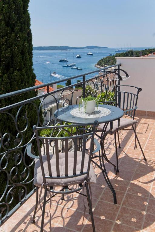 Villa Milton Luxe Hvar Hvar Town Exterior photo